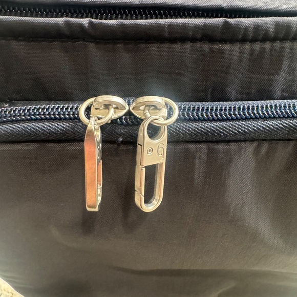 Baggallini Securtex Anti-Theft Windsor Backpack French Navy - Picture 16 of 16